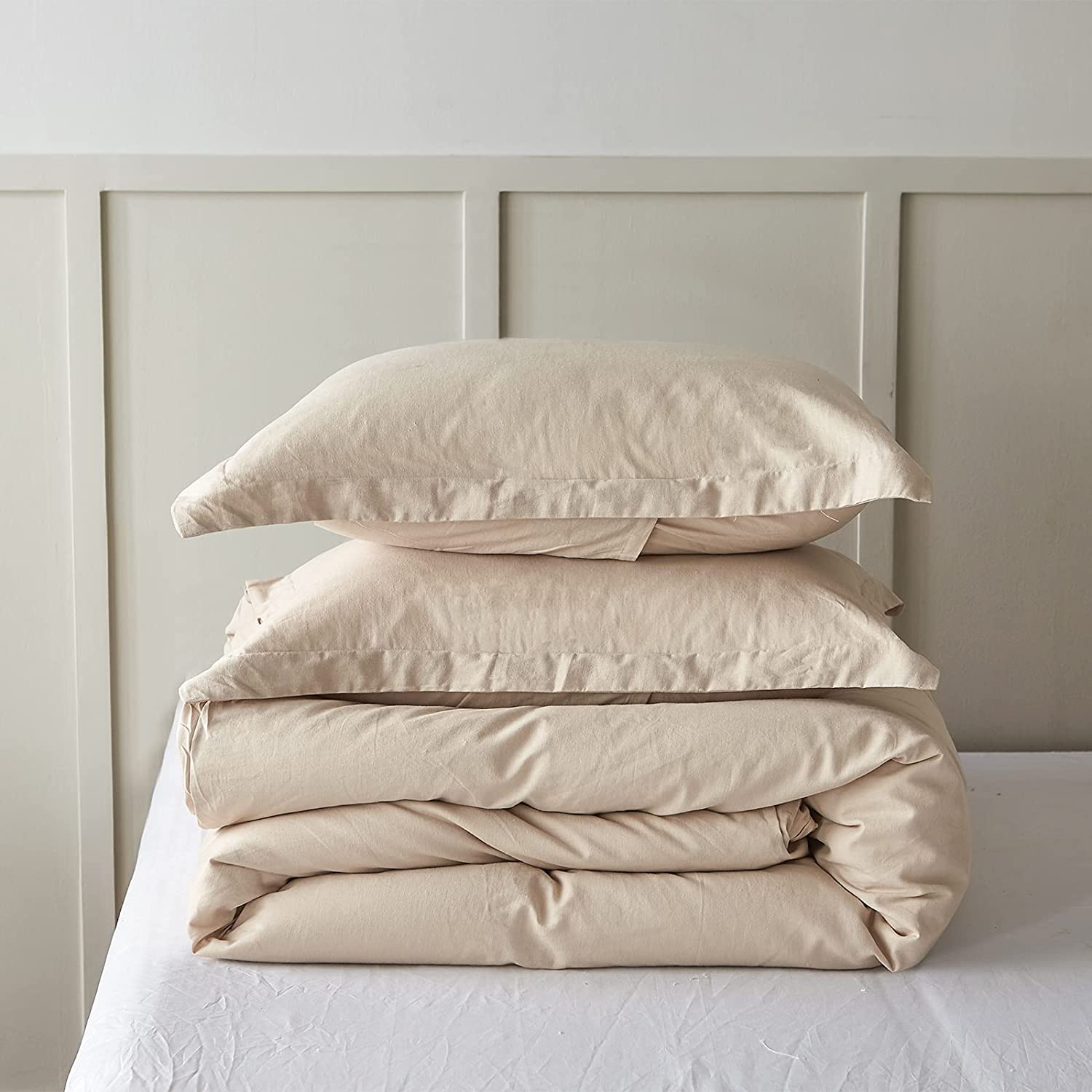 Housse Couette Beige Sable  + Taies d'oreillers Offertes -Doux & Antiallergique -