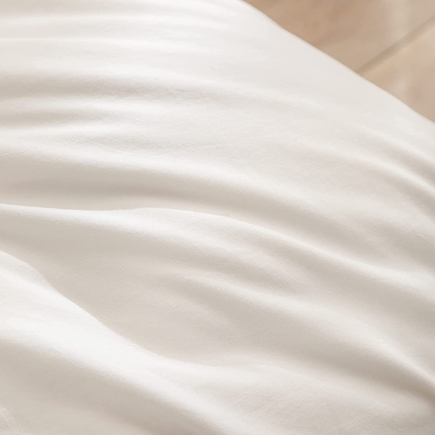 Housse de Couette Blanche + Taies d’Oreiller Offertes // Doux & Antiallérgique