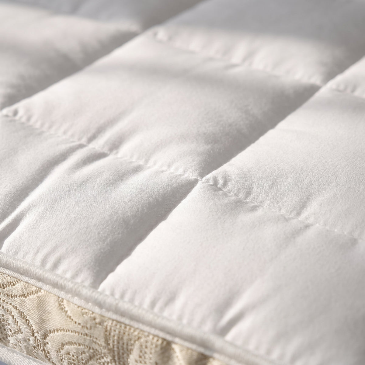 Surmatelas Iberia 10 cm microgel et mousse haute densité vue 2 - Dwirty