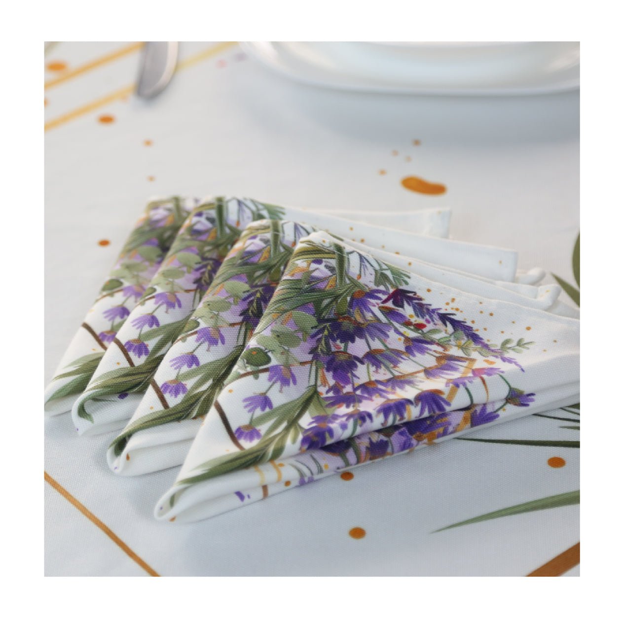 Nappe de Table Feuilles de Grâce – Collection ÉLÉGANCE MODERNE ✨ - Nappe de Table Dwirty Maroc