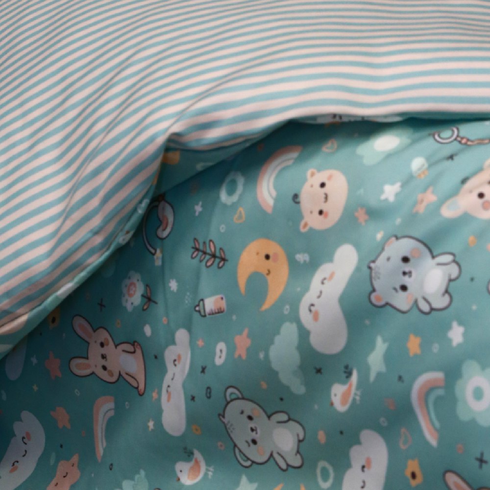 🍄 Housse de Couette Bébé Premium Double Face "Pas d'Ourson" (Housse -115x130cm- + 1 TO -30x50 cm-) - Un Luxe pour Votre Bébé 🍄// Collection 'Berçeaux de Rêves' ! ✨