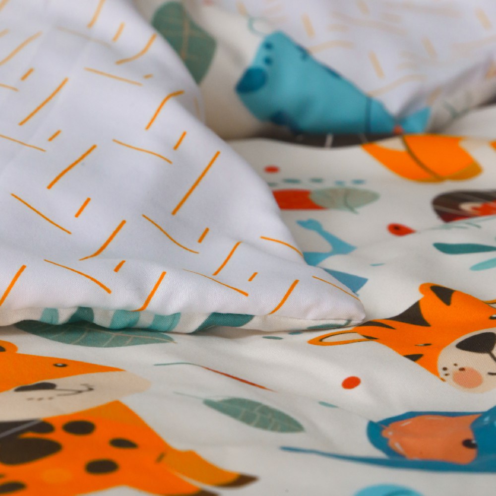 🍄 Housse de Couette Bébé Premium Double Face "Jungle Joyeuse" (Housse -115x130cm- + 1 TO -30x50 cm-) - Un Luxe pour Votre Bébé 🍄// Collection 'Berçeaux de Rêves' ! ✨