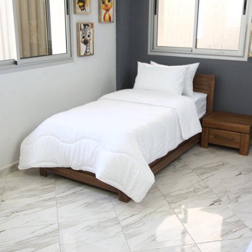 Couette Blanche en Microfibre Kasbah – Antiallergique & Douce  // Le confort idéal pour la mi-saison C°++