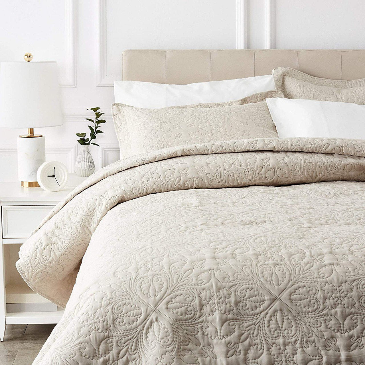 🎉 Boutis de Luxe pour Célébrer Votre Mariage 🎉 Couleur Beige Sable - Doux & Antiallergique - Boutis Dwirty Maroc