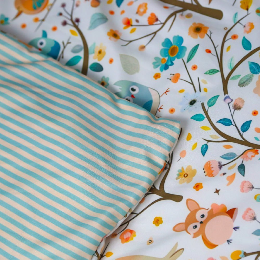 🍄 Housse de Couette Bébé Premium Double Face "Bosquet Enchanté" (Housse -115x130cm- + 1 TO -30x50 cm-) - Un Luxe pour Votre Bébé 🍄// Collection 'Berçeaux de Rêves' ! ✨ - Couette & Housse de Couette Dwirty Maroc