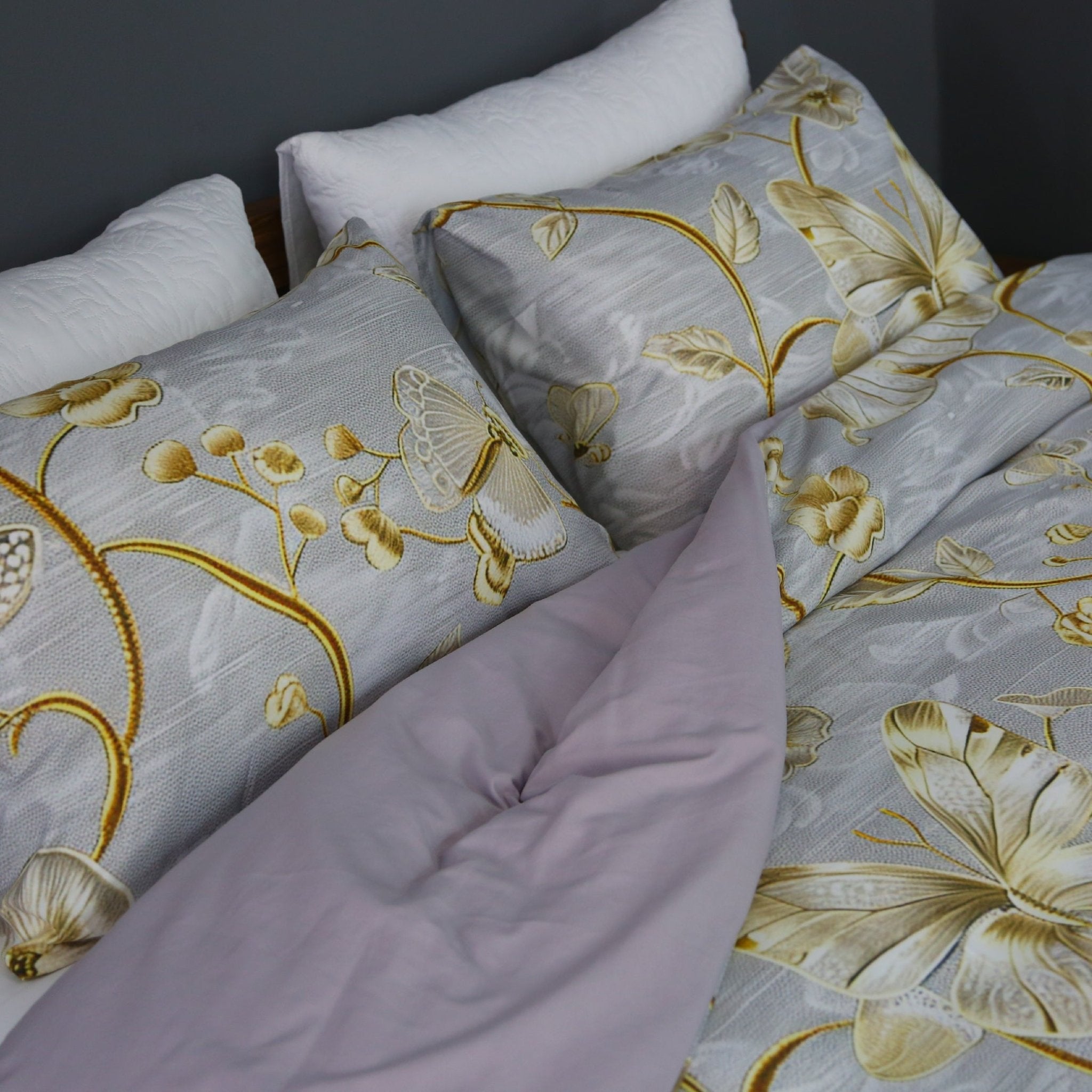 Housse de Couette Double Face Papillons d’Élégance – Summer Butterfly / Un été, deux ambiances. - Couette & Housse de Couette Dwirty Maroc
