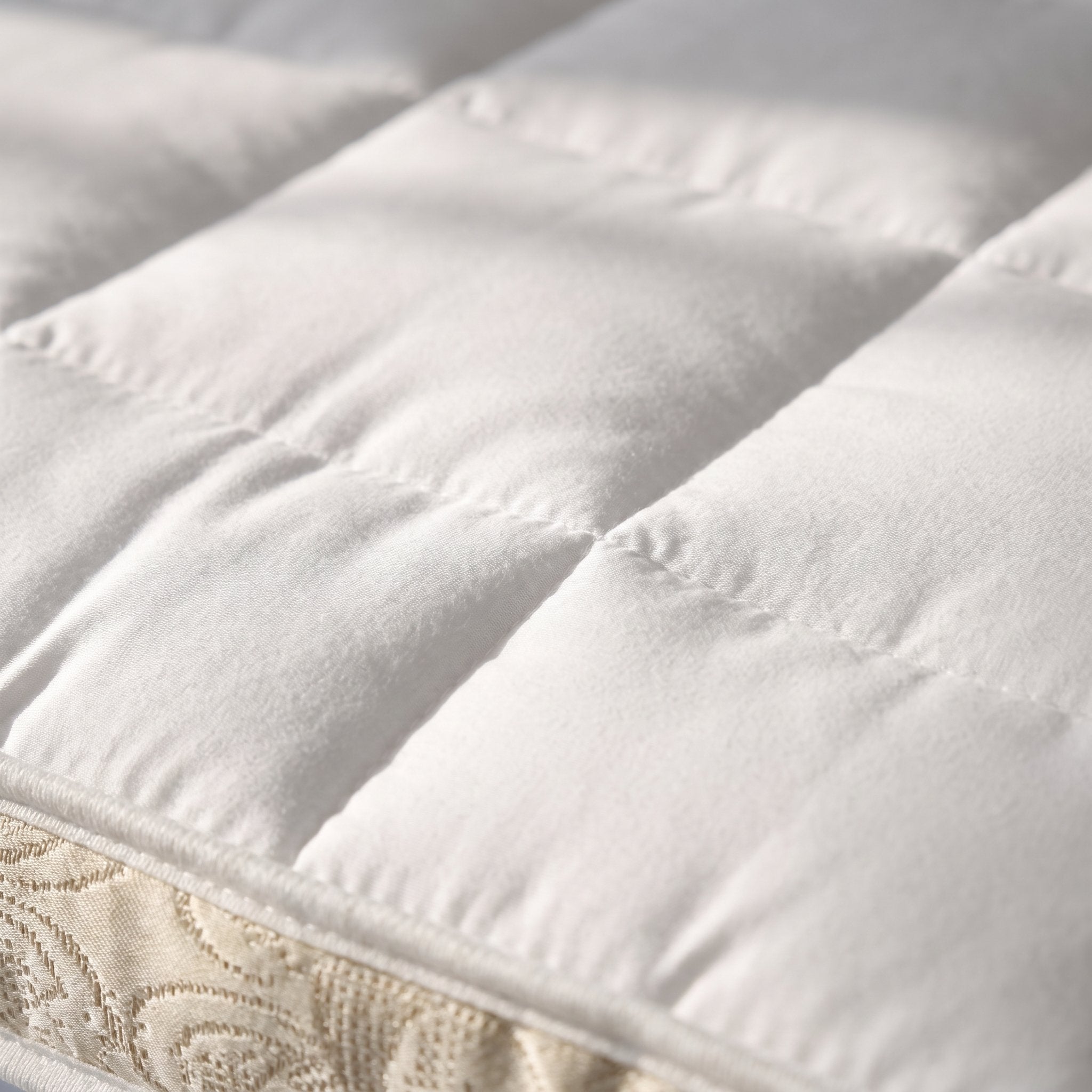Surmatelas Iberia 10 cm microgel et mousse haute densité vue 2 - Dwirty