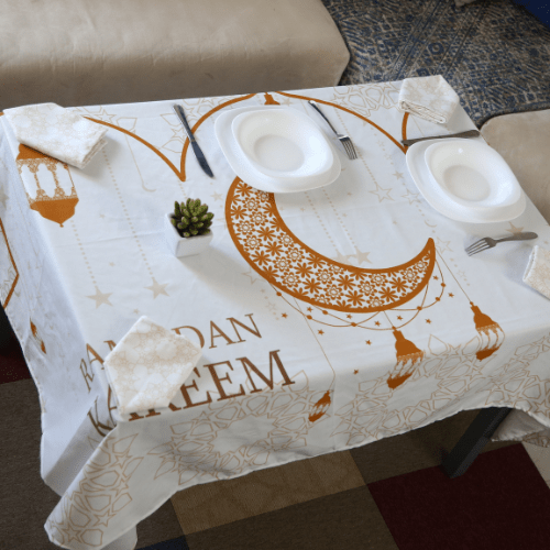 Nappe Élégante pour une Table Festive 🌙 "Éclat du Ramadan" - 🌙 - Nappe de Table Dwirty Maroc