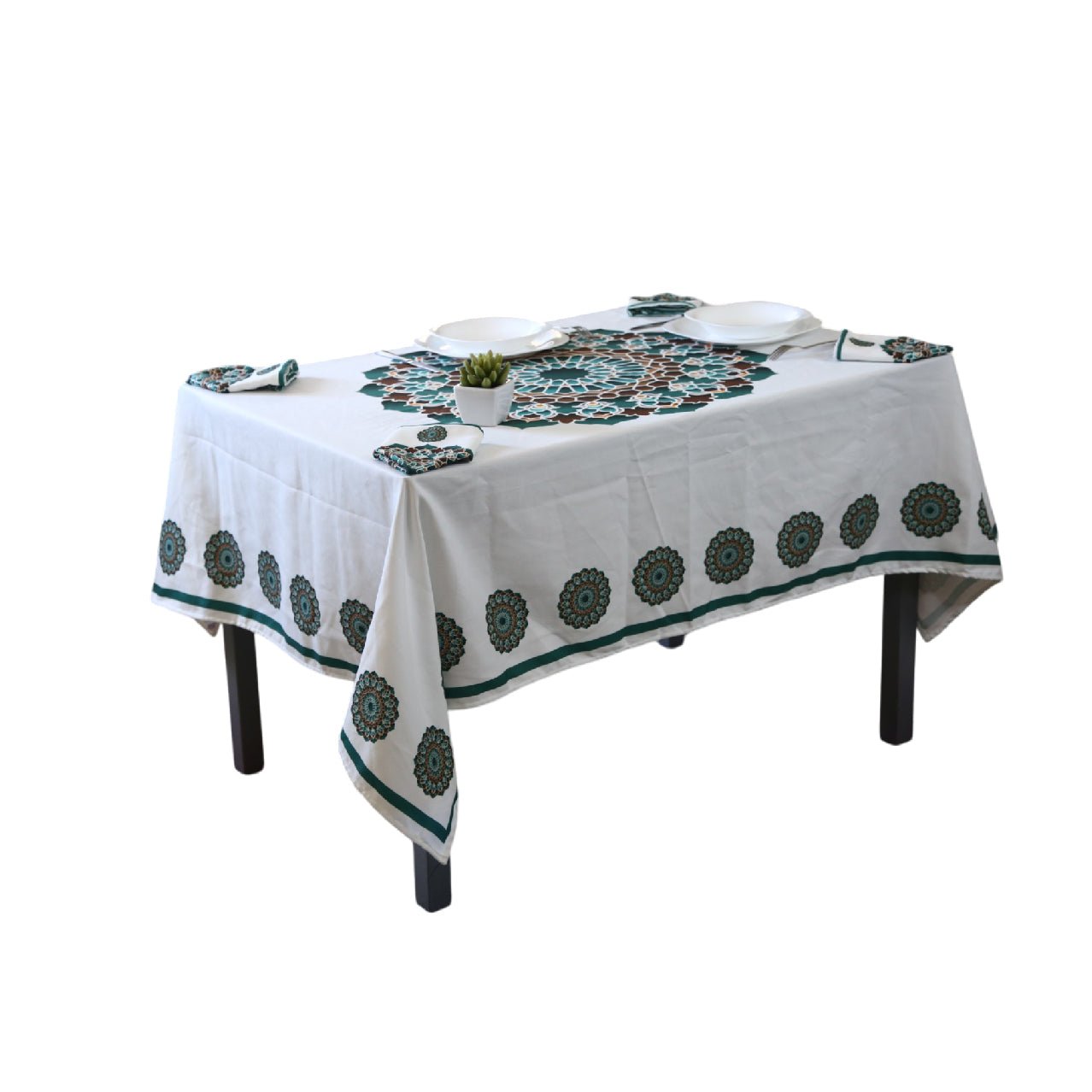 Nappe Élégante pour une Table Festive 🌿 "Harmonie arabesque" - Nappe de Table Dwirty Maroc
