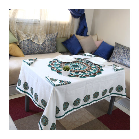 Nappe Élégante pour une Table Festive 🌿 "Harmonie arabesque" - Nappe de Table Dwirty Maroc
