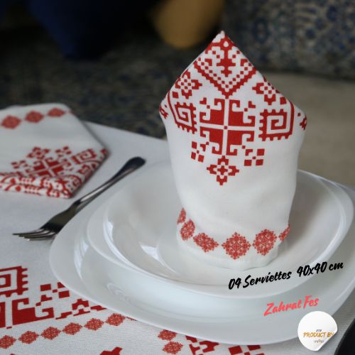 Nappe "Zahrat Fès" de la Collection "Touches de Fès Luxueuses" - Rouge - Nappe de Table Dwirty Maroc