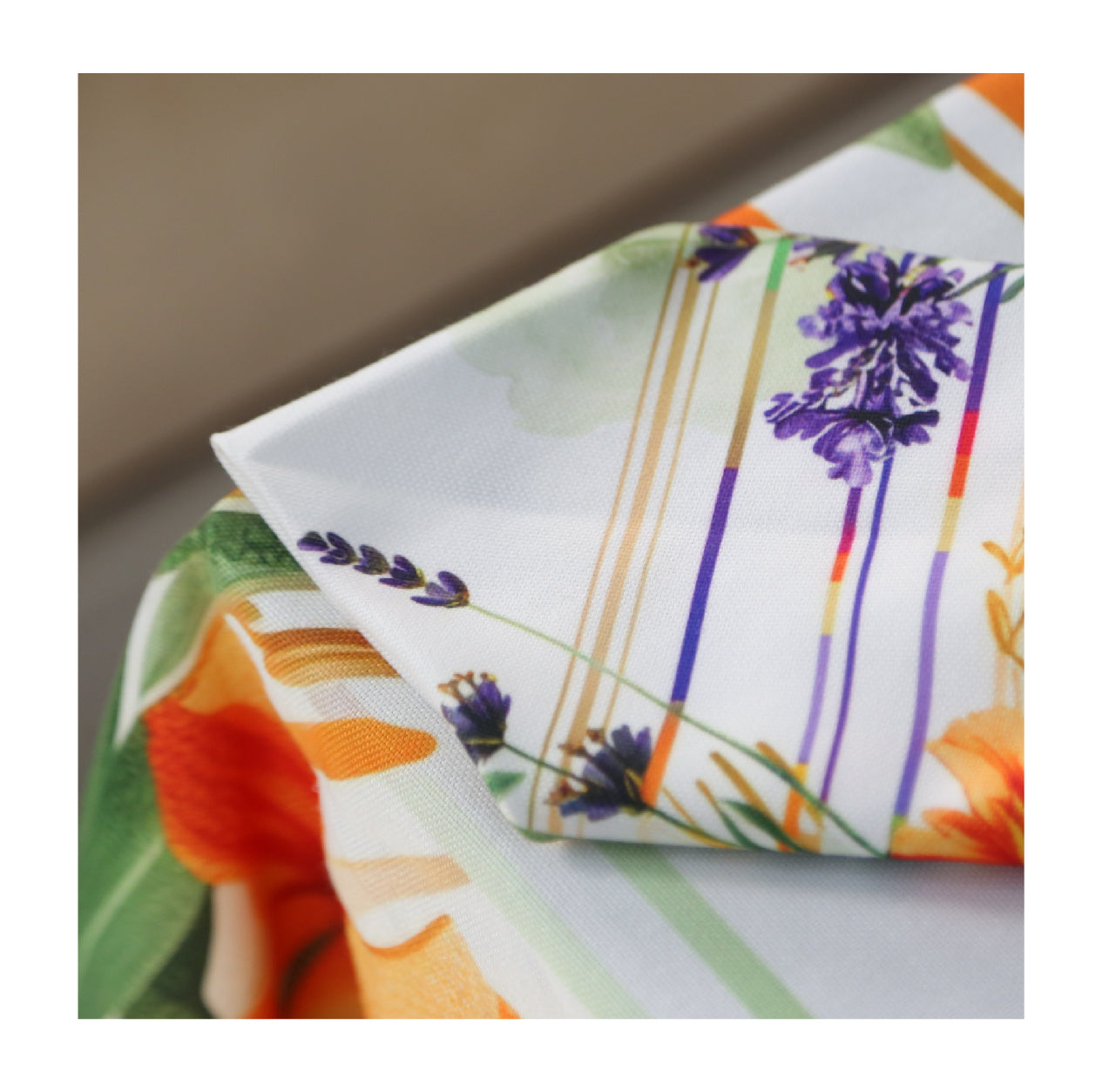 Nappe de Table Fleur de Minuit – Collection ÉLÉGANCE MODERNE ✨