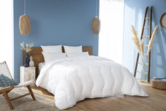 Couette Blanche Microfibre Kasbah Antiallergique  -50% Offre Fin Année