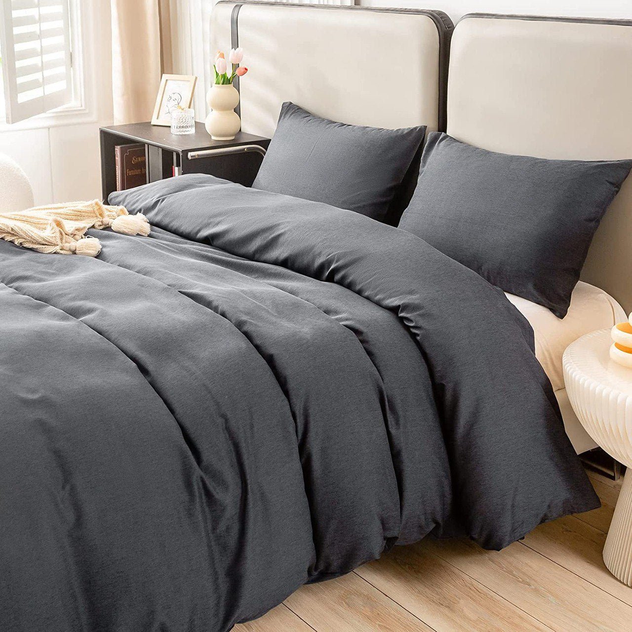Housse Couette Gris Foncé + Taies d'oreillers Offerts